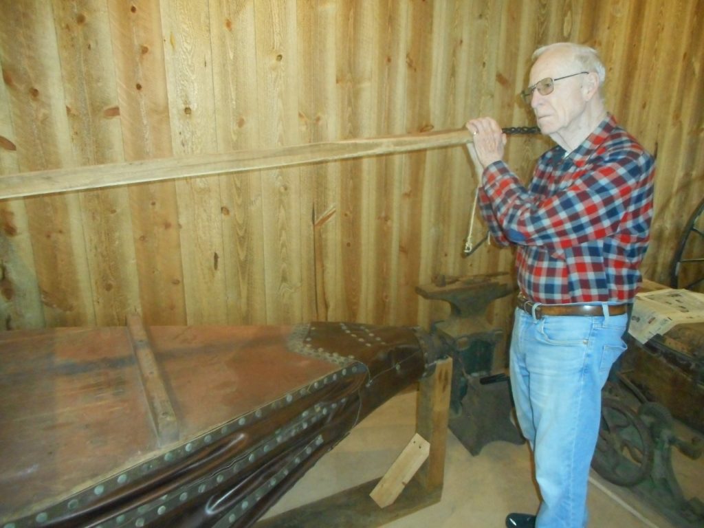 Saratoga History Museum hosts blacksmith demonstration