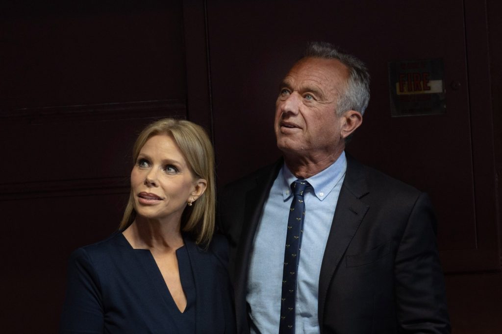 Cheryl Hines finally considering divorce over Robert F. Kennedy Jr.’s sexting scandal: report