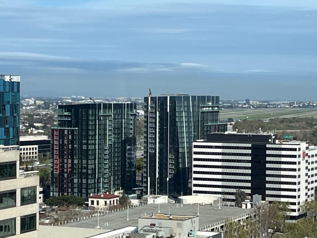 Troubled San Jose housing tower switches gears from sales to rentals