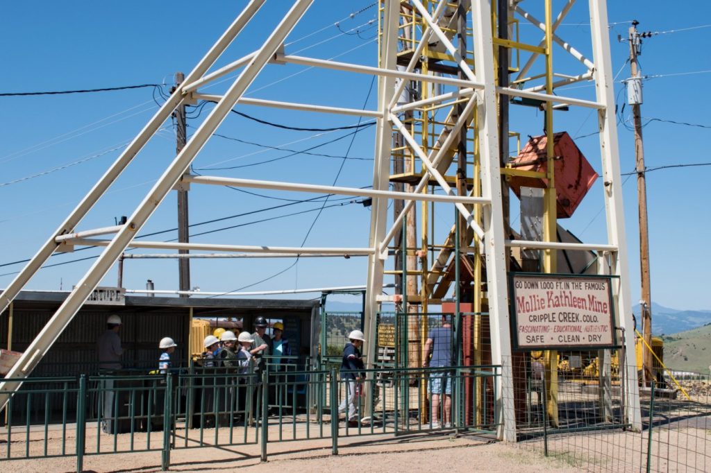 1 dead, 4 injured in elevator malfunction at Colorado gold mine tourist attraction