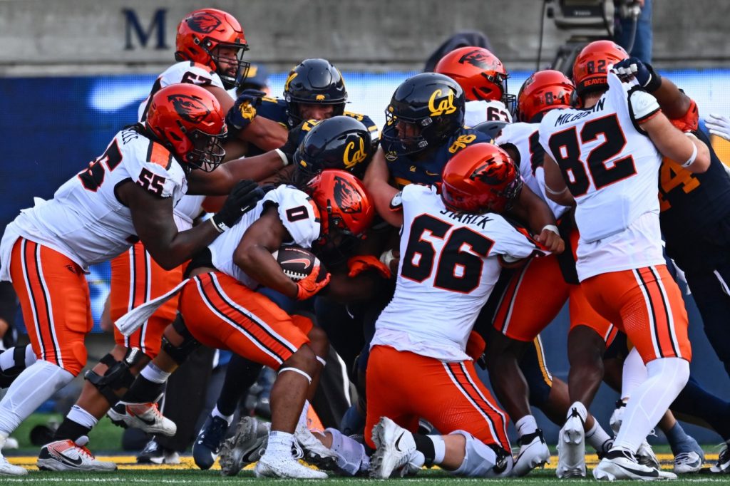 Oregon State in free fall: Late-season collapse has limited consequences following latest realignment moves