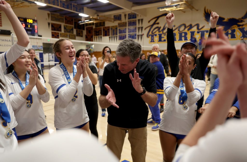 CIF state volleyball: Foothill falls short against Palos Verdes in Division I final