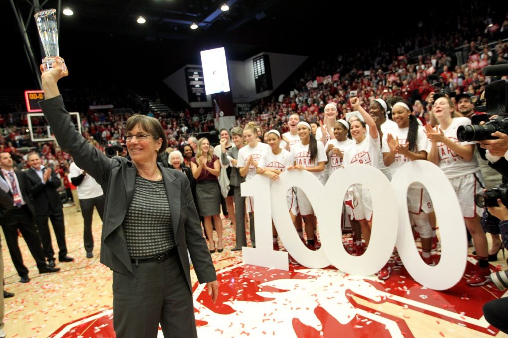 Solid ground: Stanford to honor basketball coaching legend by naming Maples Pavilion court after VanDerveer