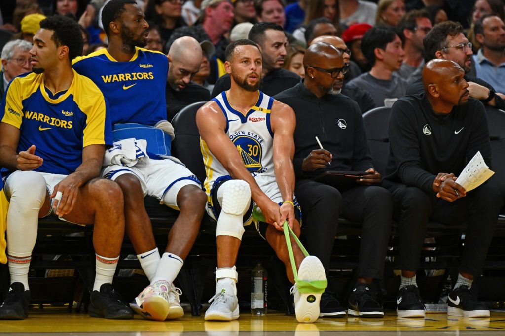 Warriors star Steph Curry making progress toward return from ankle injury