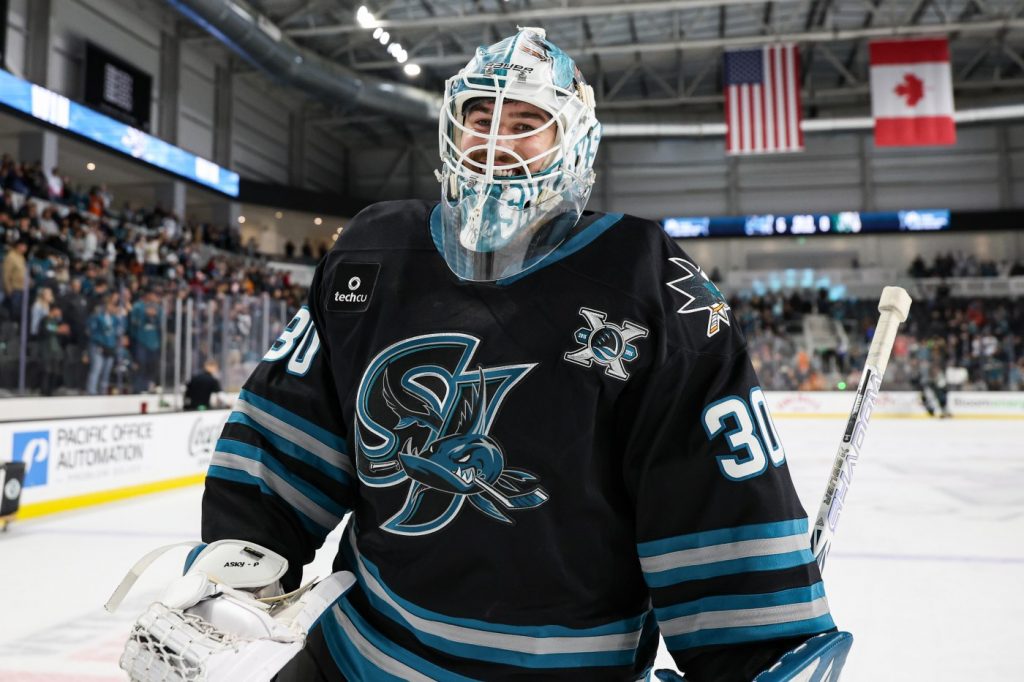 San Jose Sharks recall top goalie prospect from AHL