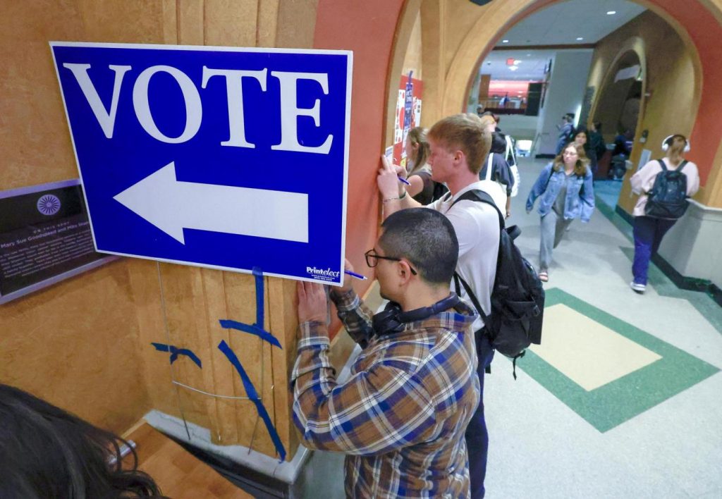 In California, employers must give you time off to vote. Here’s how that works