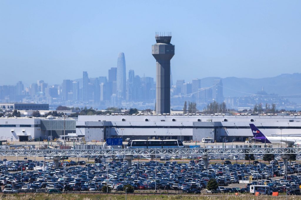 Oakland airport can’t, for now, include San Francisco Bay in its name, judge rules