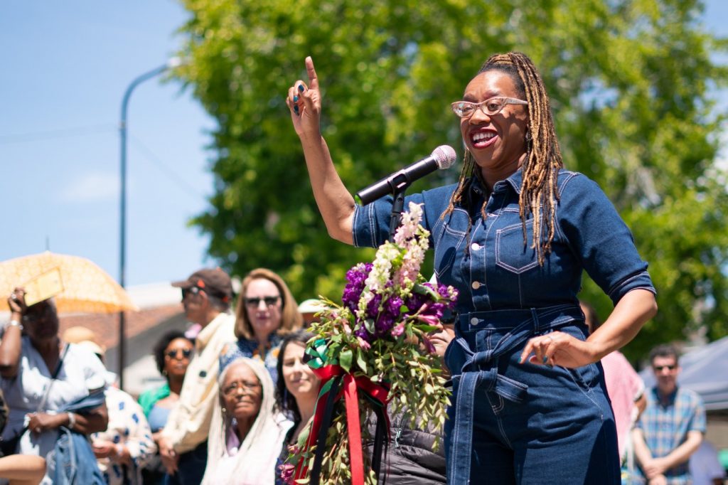 Lateefah Simon leads in early returns for California District 12