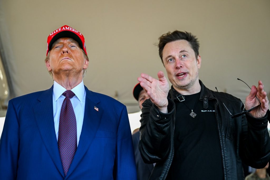 Kai Trump shows Elon Musk awkwardly tutoring Trump in rocket science